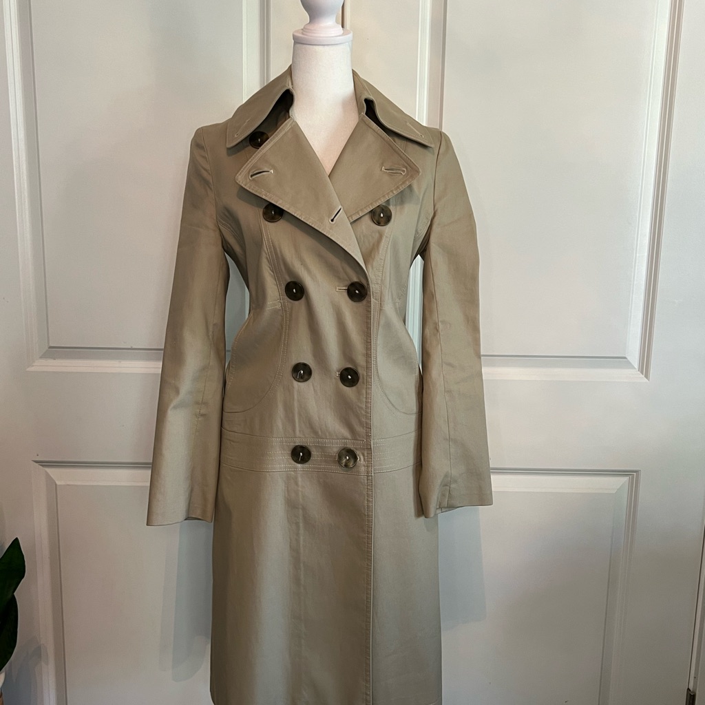 Via Spiga Tan Trench Coat Timeless Design